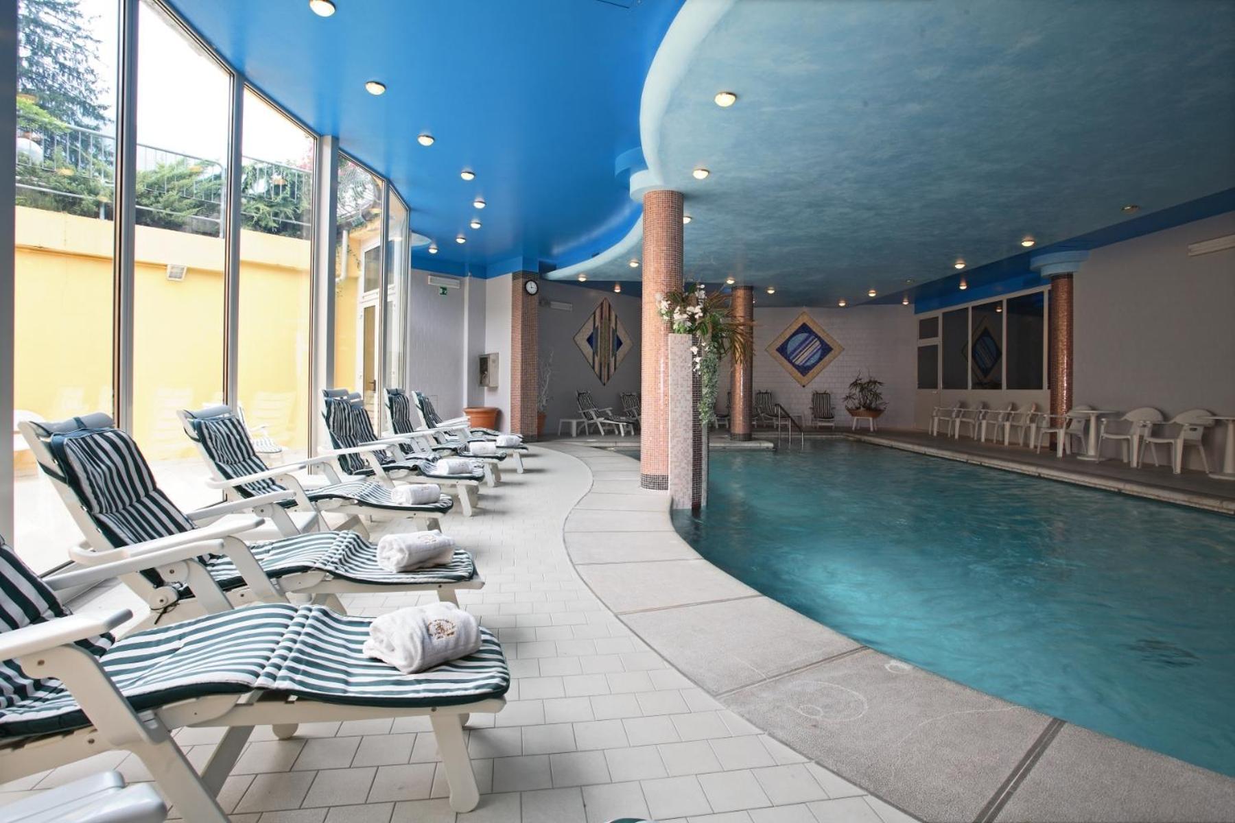 Hotel Centro Benessere Gardel 3*